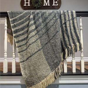 Kennebunk Home Dover Throw Blanket Fringe Woven Texture in Platinum & Cream